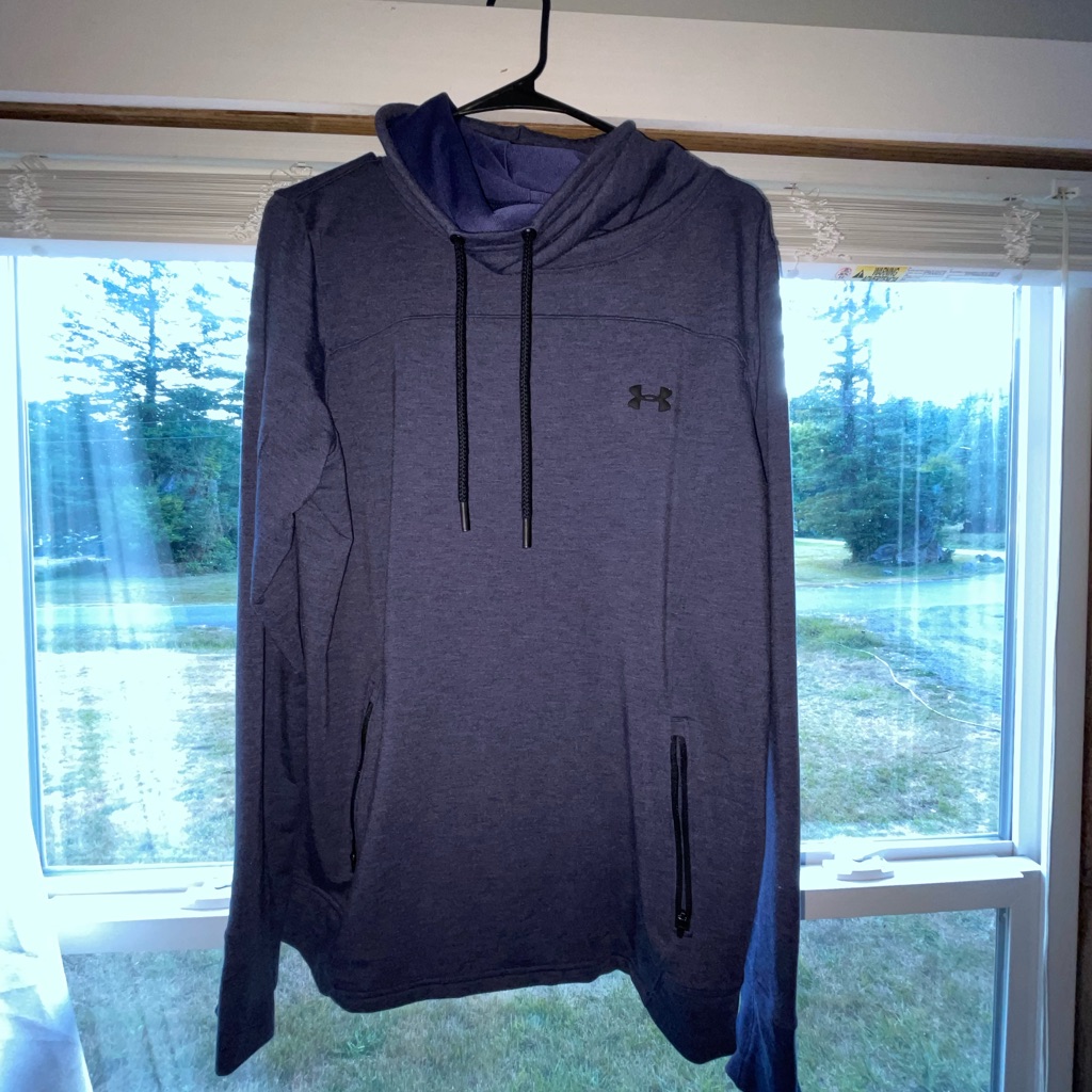 Under Armor Turtle Neck Pullover!